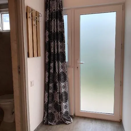 Casa Theopa בית הארחה 3*