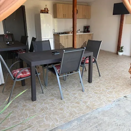 Casa Theopa בית הארחה קורבו